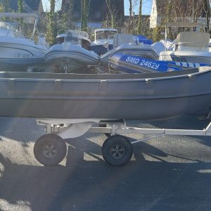 Bateaux de plaisance ou professionnels WHALY