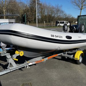 Brig semi rigide  de 4 m